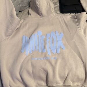White Fox Cream Hoodie
#loungewear #whitefox